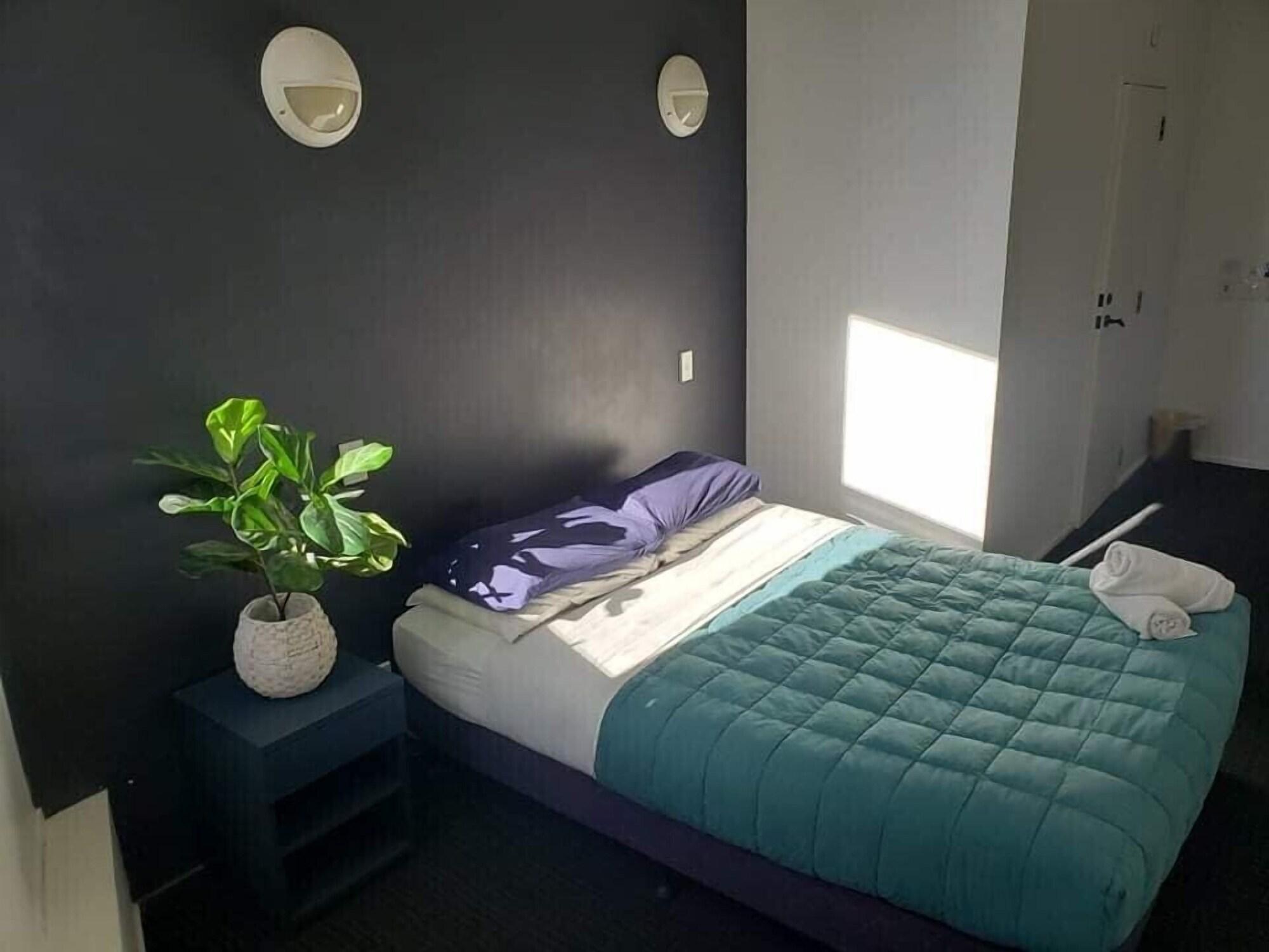 Auberge de jeunesse Nomads Capital Backpackers - Wellington (Adults Only) Extérieur photo A room at the hotel