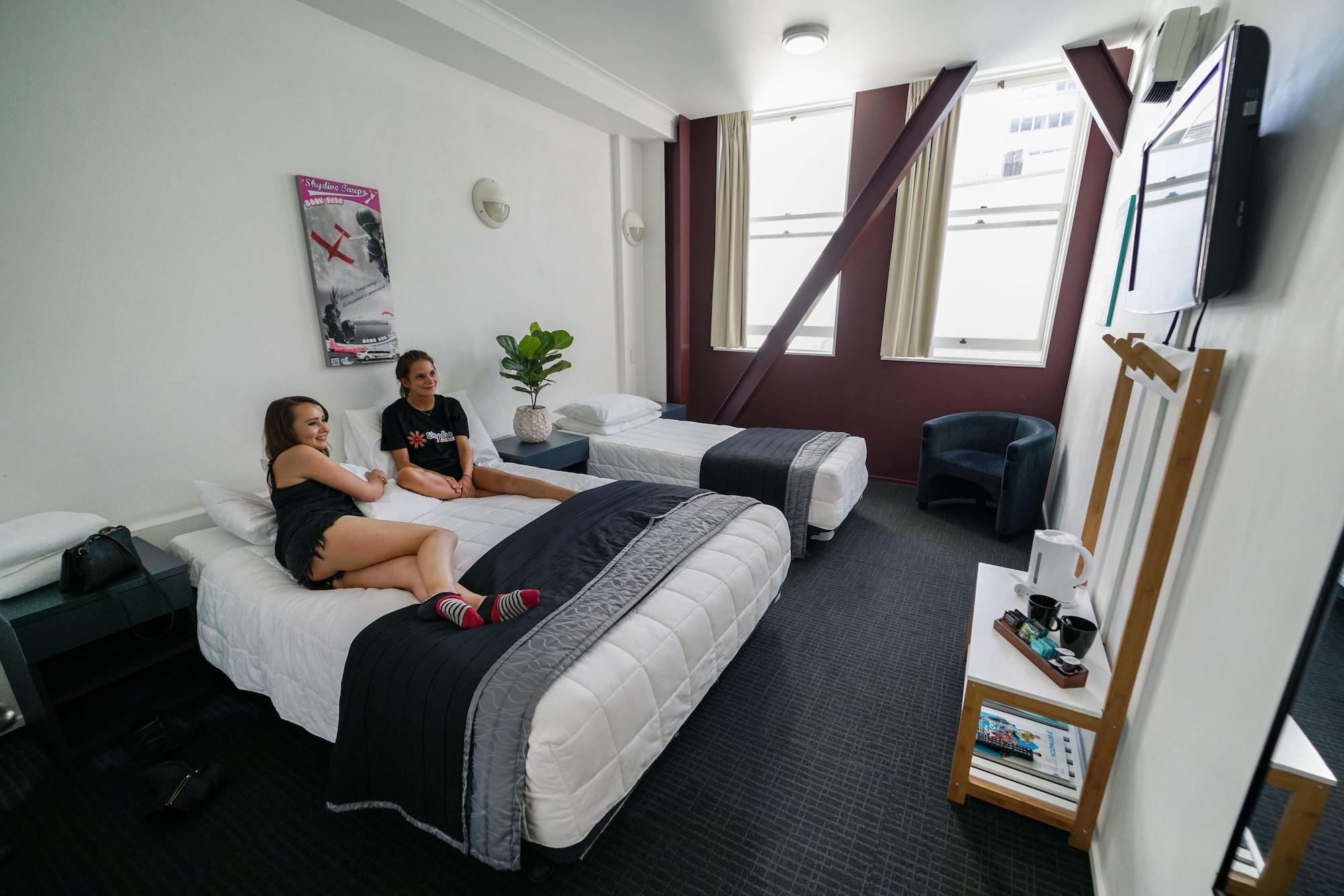 Auberge de jeunesse Nomads Capital Backpackers - Wellington (Adults Only) Extérieur photo A typical room at the hotel