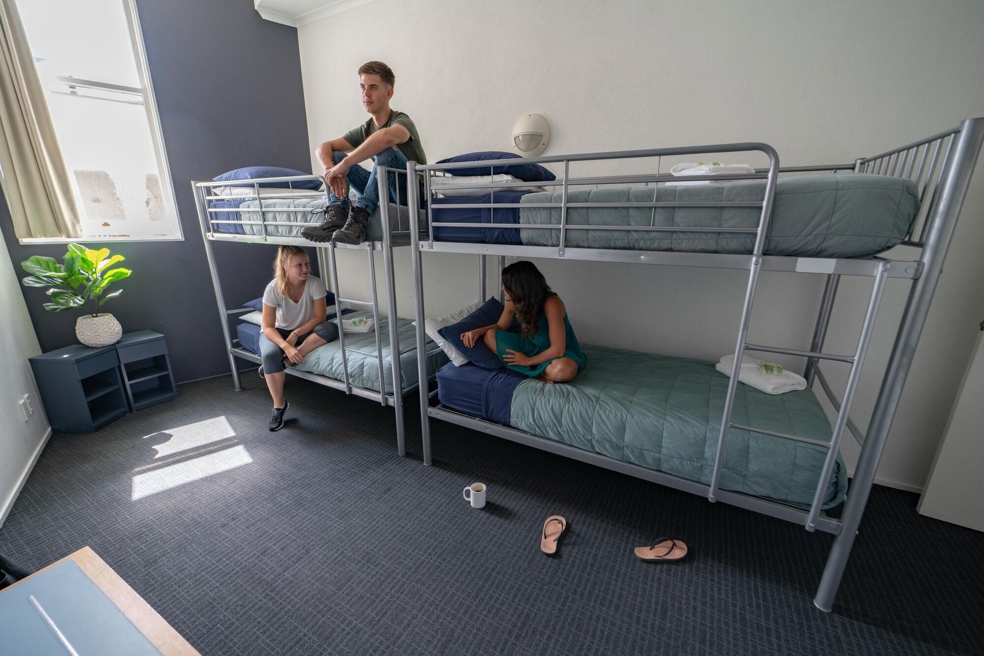 Auberge de jeunesse Nomads Capital Backpackers - Wellington (Adults Only) Extérieur photo A room at a hostel in Australia