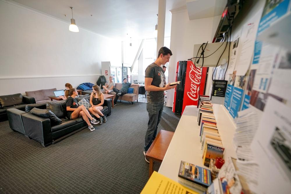 Auberge de jeunesse Nomads Capital Backpackers - Wellington (Adults Only) Extérieur photo The Student Union