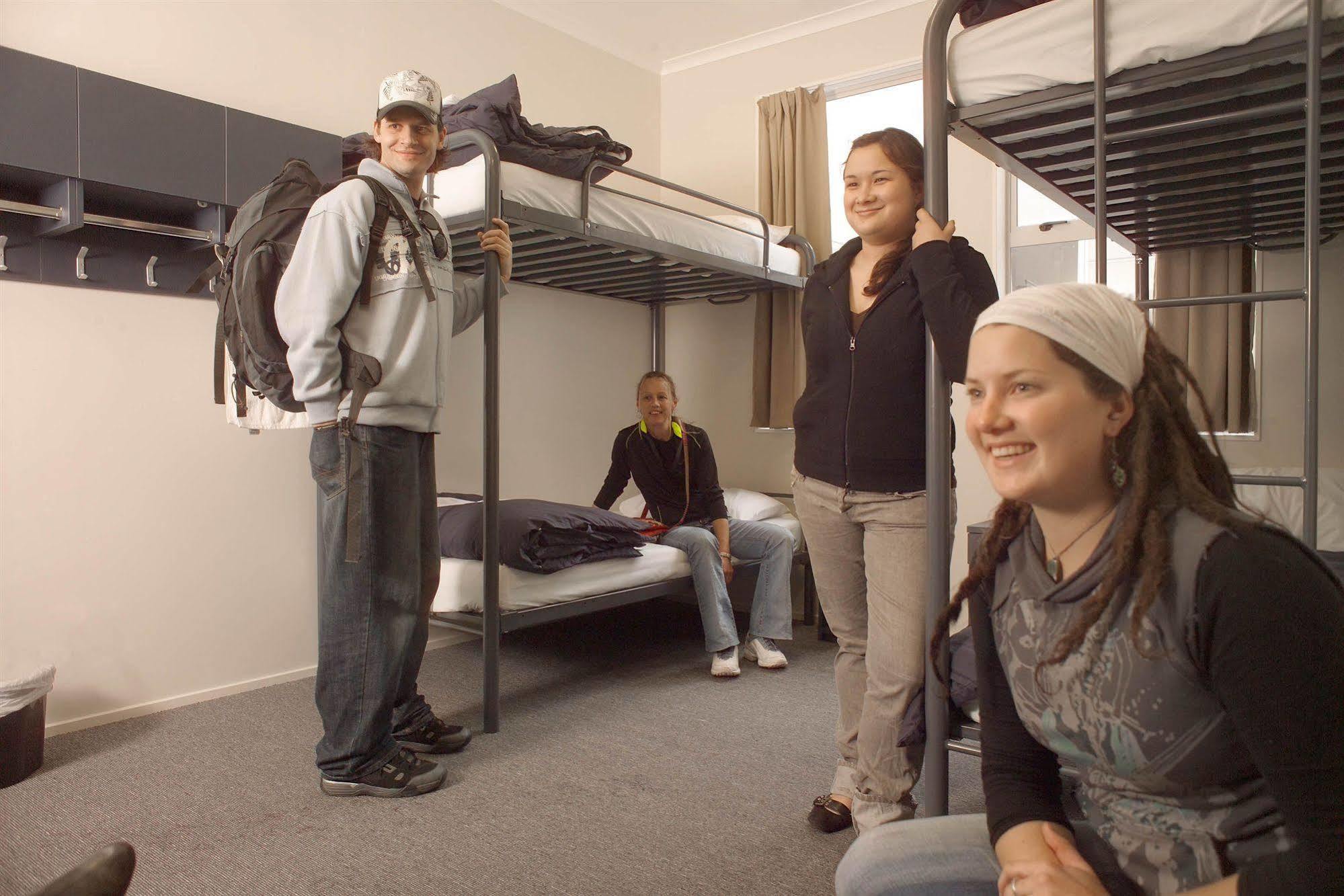 Auberge de jeunesse Nomads Capital Backpackers - Wellington (Adults Only) Extérieur photo A typical hostel room
