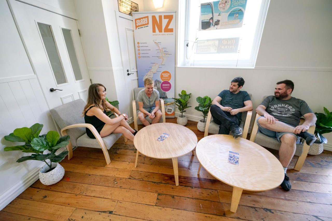 Auberge de jeunesse Nomads Capital Backpackers - Wellington (Adults Only) Extérieur photo The lounge at the New Zealand International Film School
